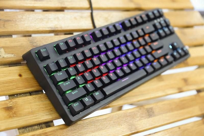 Kích thước và trọng lượng không quá cồng kềnh nặng nề