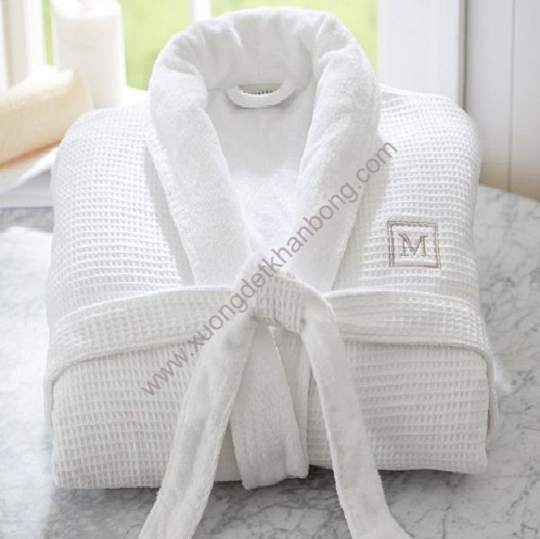 Áo choàng lụa spa