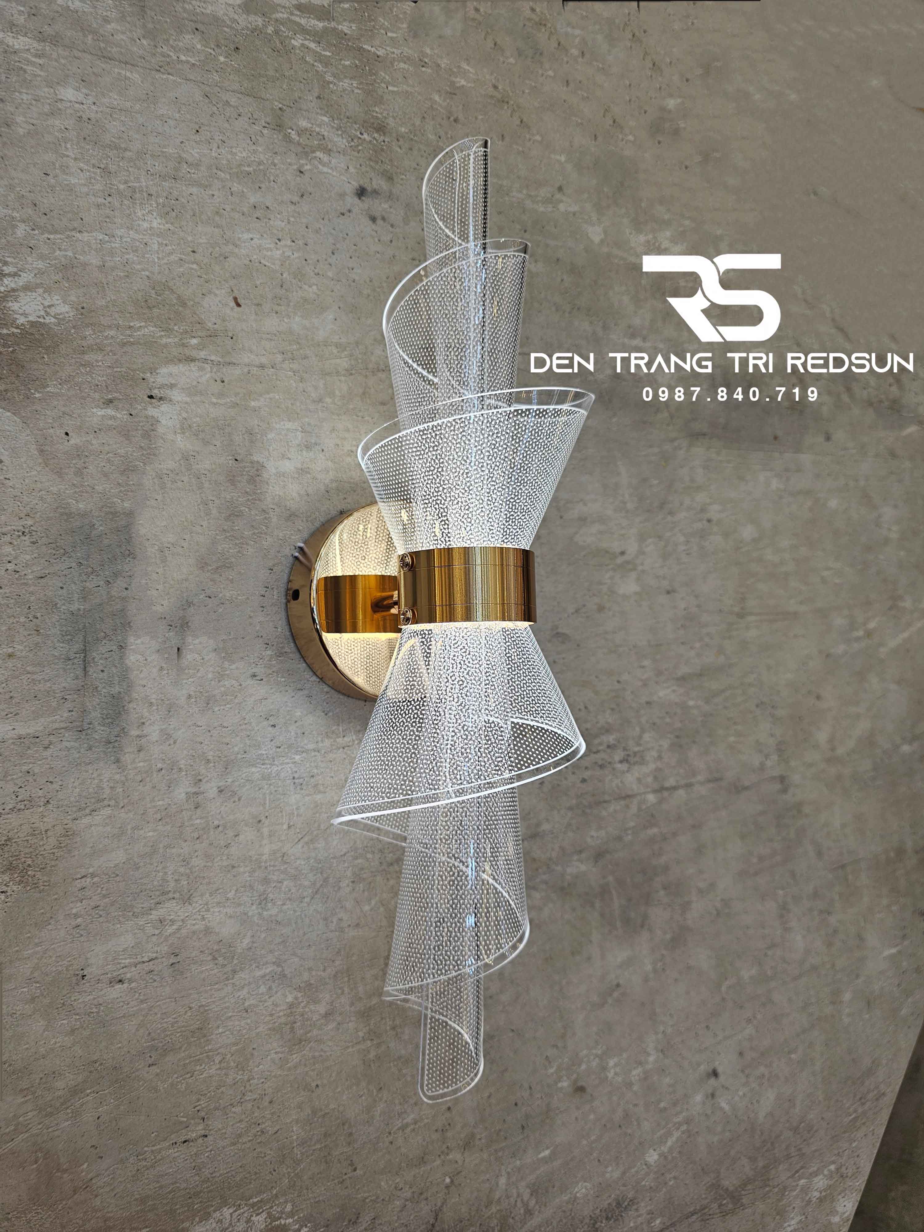 den-tuong-hien-dai-trang-tri-phong-khach-phong-ngu-cau-thang-dt-c601