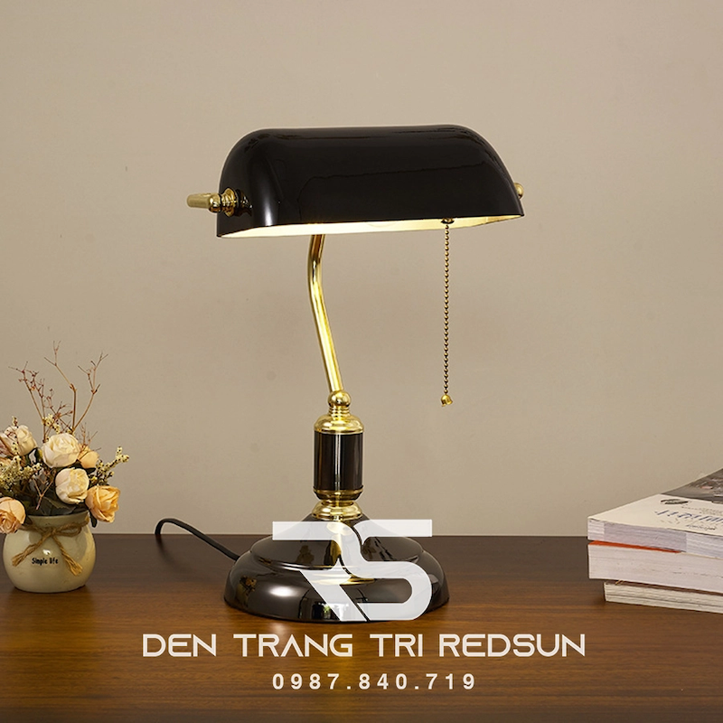 Mẫu đèn để bàn làm việc cao cấp