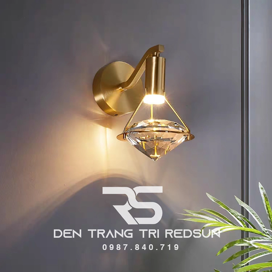 Đèn treo tường đơn giản mà đẹp