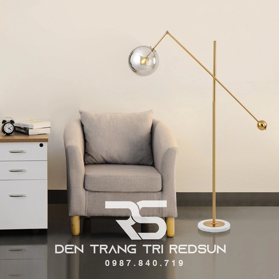 Đèn cây trang trí góc sofa