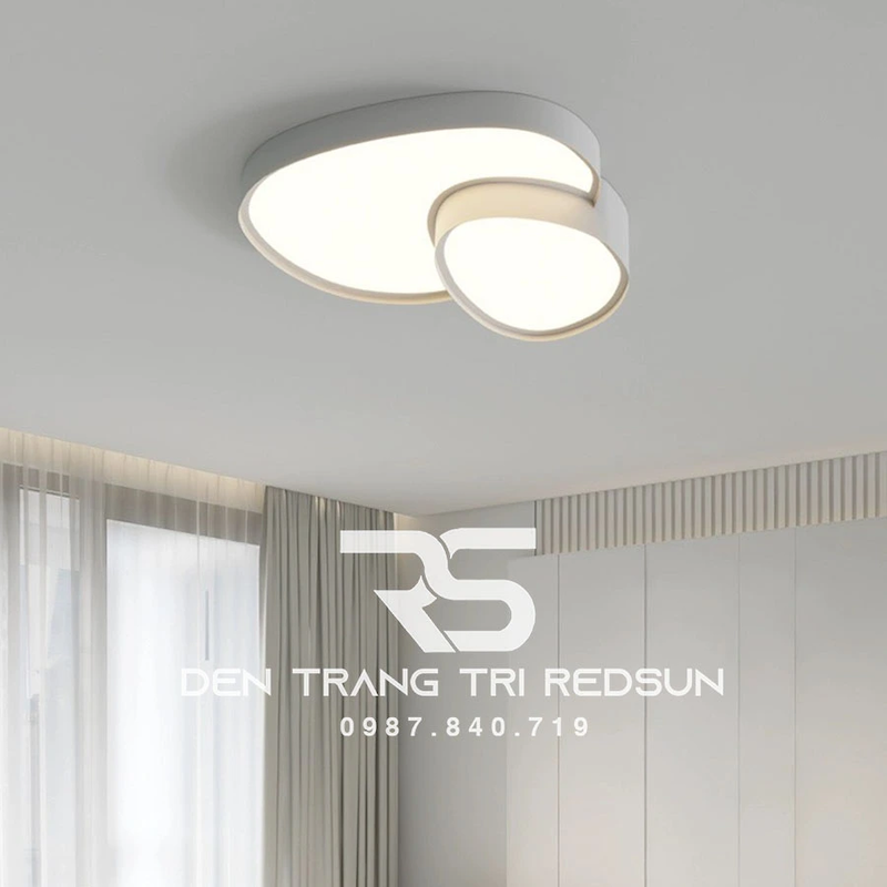 Mẫu đèn LED mâm nổi ốp trần phong cách tối giản
