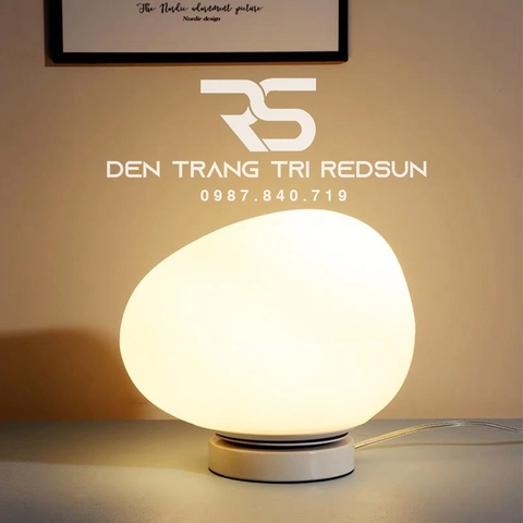Đèn led được ưa chuộng sử dụng cho bàn làm việc bởi nhiều ưu điểm