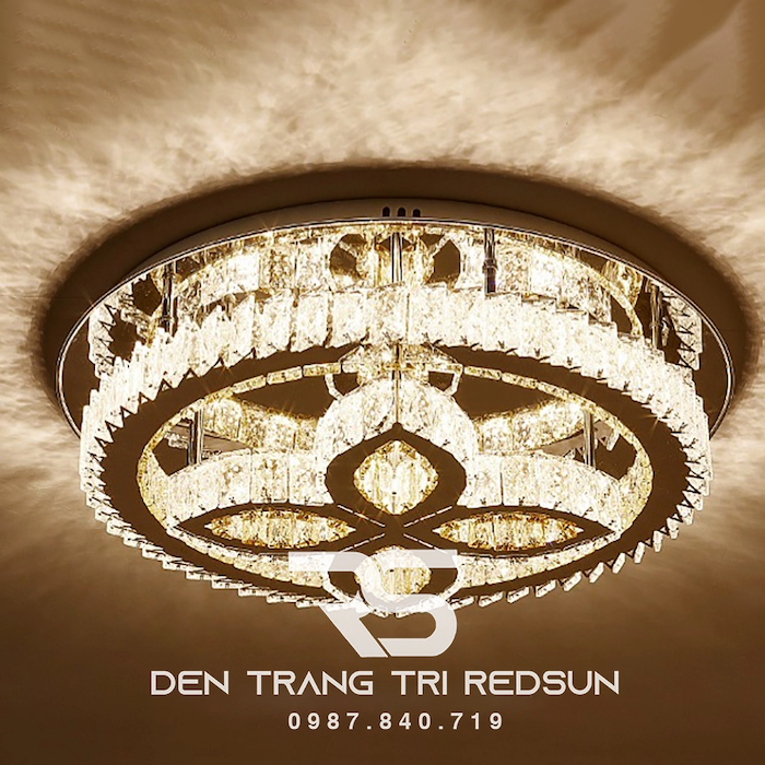 Mẫu đèn LED mâm tròn pha lê