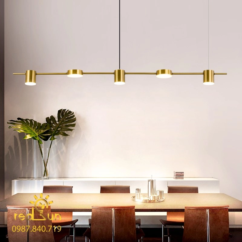 Đèn rọi bàn ăn đơn giản nhưng đầy sức hút