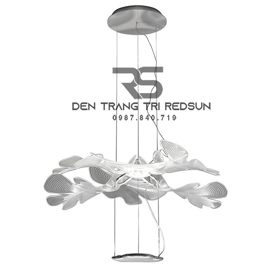 Đèn thả giếng trời sở hữu thiết kế và tính thẩm mỹ đặc biệt