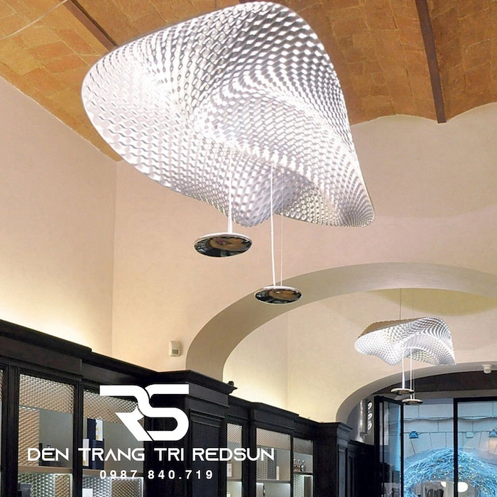 Đèn thả phòng khách hiện đại vừa có để có tác dụng chiếu sáng và tăng tính thẩm mỹ