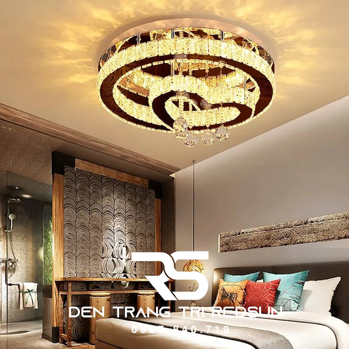 Đèn trần phòng ngủ hiện đại thiết kế 3 tầng vô cùng thu hút