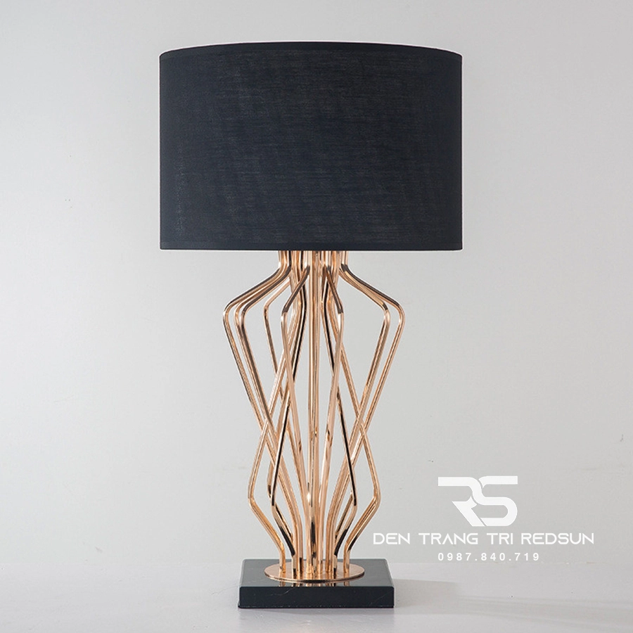 Mẫu đèn bàn trang trí tinh tế