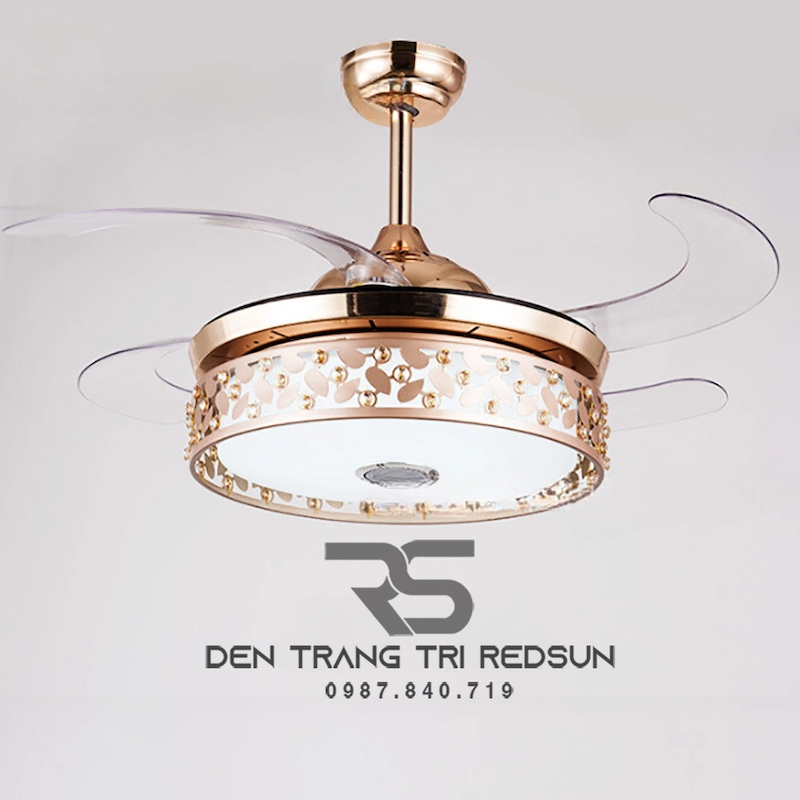 Quạt trần đèn cánh cụp họa tiết cầu kỳ