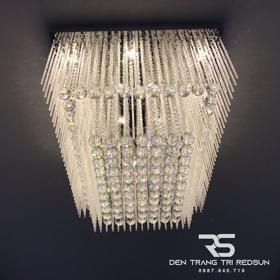 den-mam-pha-le-op-tran-phong-khach-hien-dai-m9131