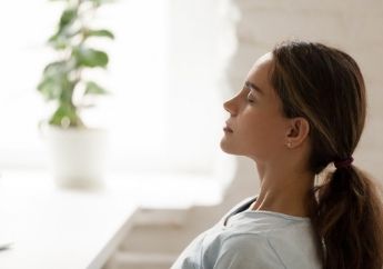 4 SIMPLE BREATHING TECHNIQUES TO KEEP YOUR STRESS AWAY 4 SIMPLE BREATHING TECHNIQUES TO KEEP YOUR STRESS AWAY