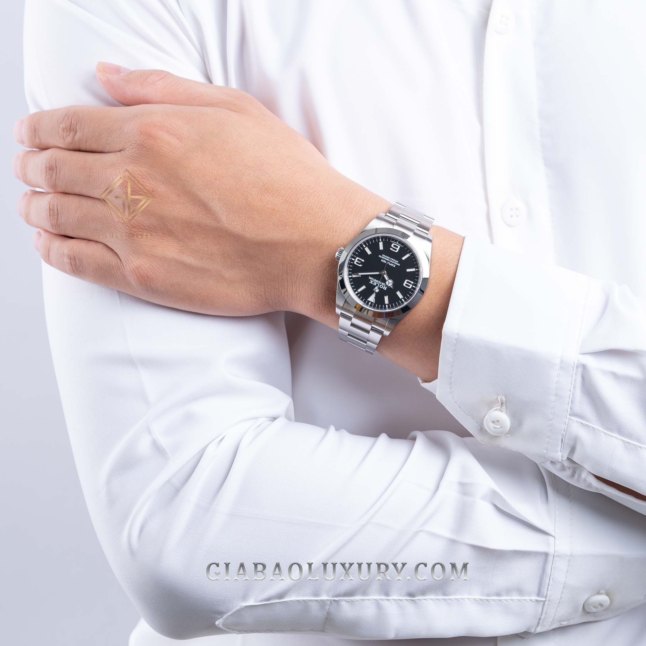 Rolex Explorer 214270 Rolex Explorer 214270 (Like New)