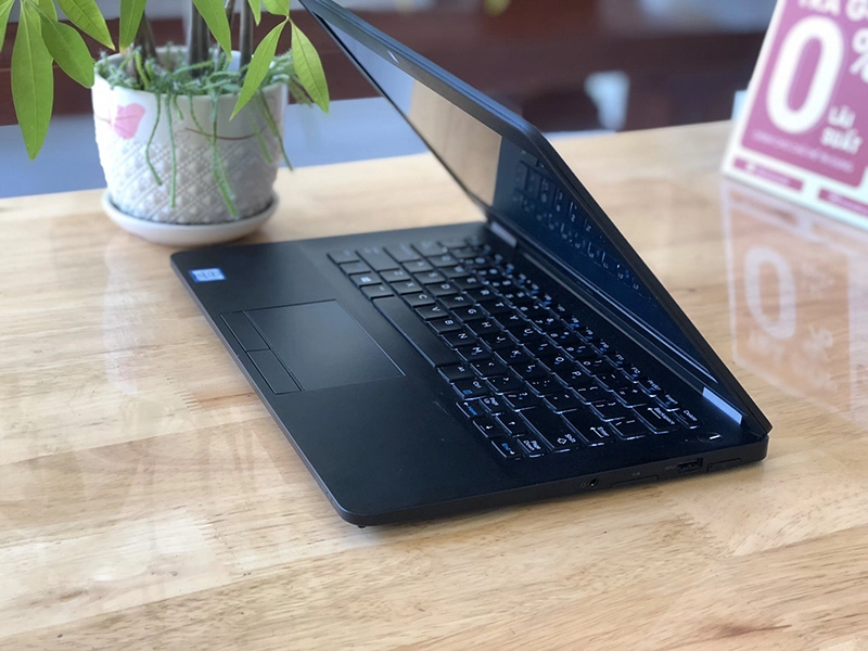 Thiết kế của dòng máy Dell latitude