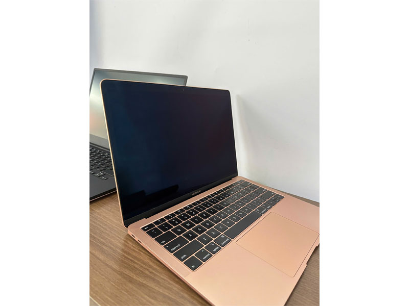 Macbook Air 2018 i5 giá rẻ bmt - hcm
