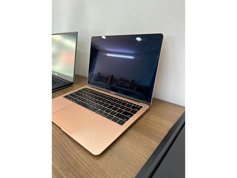 Macbook Air 2018 i5 giá rẻ bmt - hcm