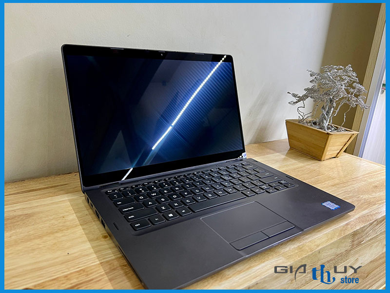 mặt trước Dell Latitude 5300 2in1