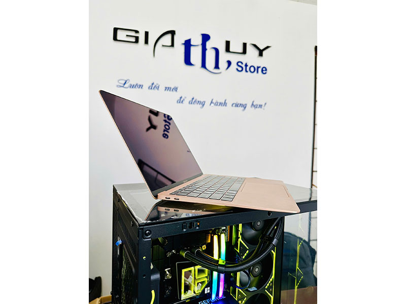 Macbook Air 2018 i5 giá rẻ bmt - hcm