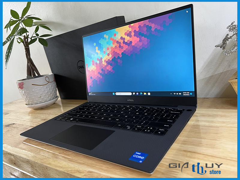 Màn hình siêu đẹp của DELL XPS 9305