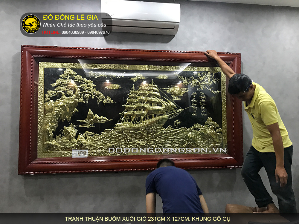 Ý nghĩa của việc treo tranh đồng thuận buồm xuôi gió khung gỗ gụ