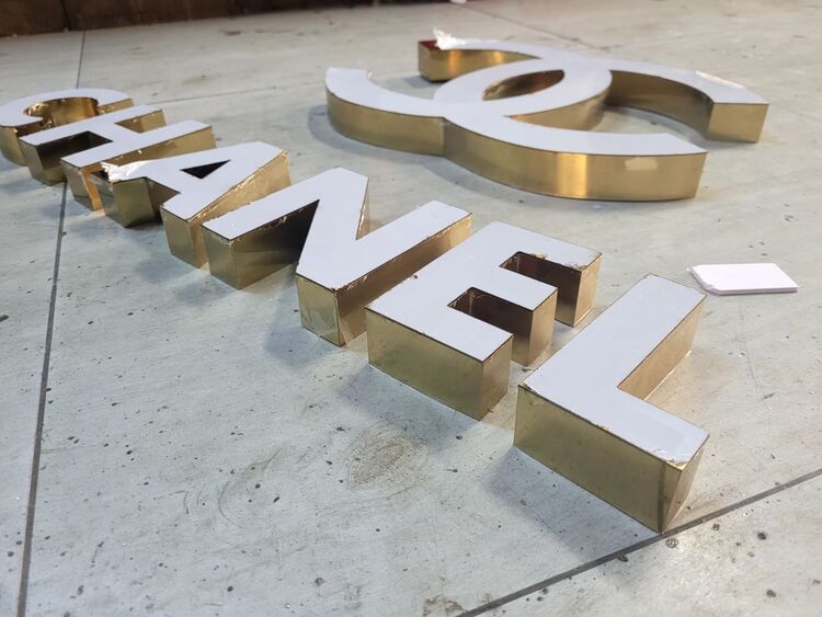 gia công chữ inox