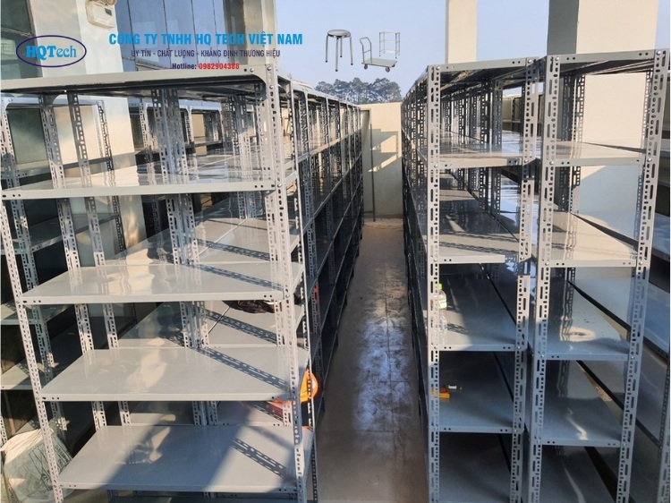 gia công kệ sắt theo yêu cầu tại hà nội