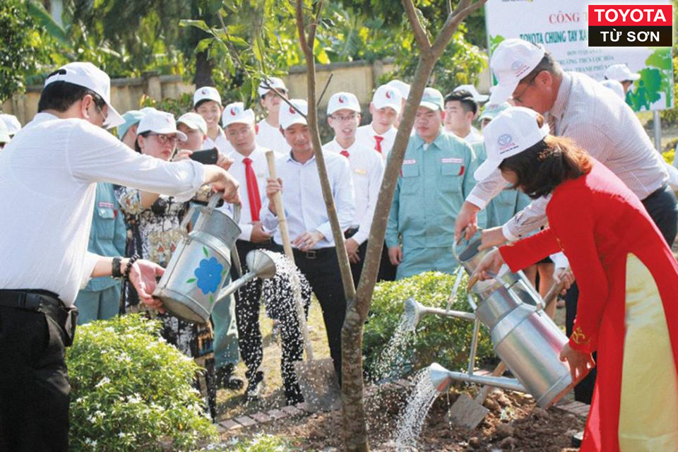 toyota từ sơn trồng cây