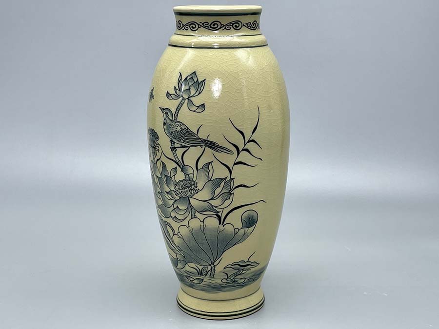 binh-phi-yen-hoa-sen-h35-gom-chu-dau-truyen-thong-2