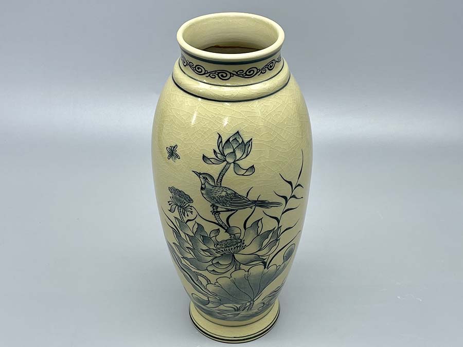 binh-phi-yen-hoa-sen-h35-gom-chu-dau-truyen-thong-4