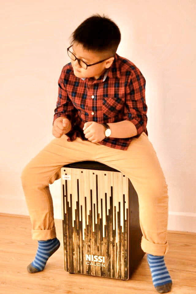 Trống cajon tại thu nhạc