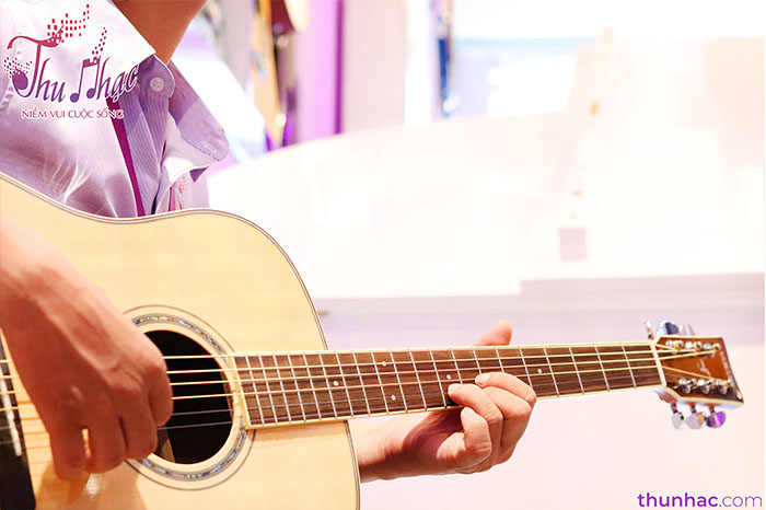 bam-hop-am-dan-guitar