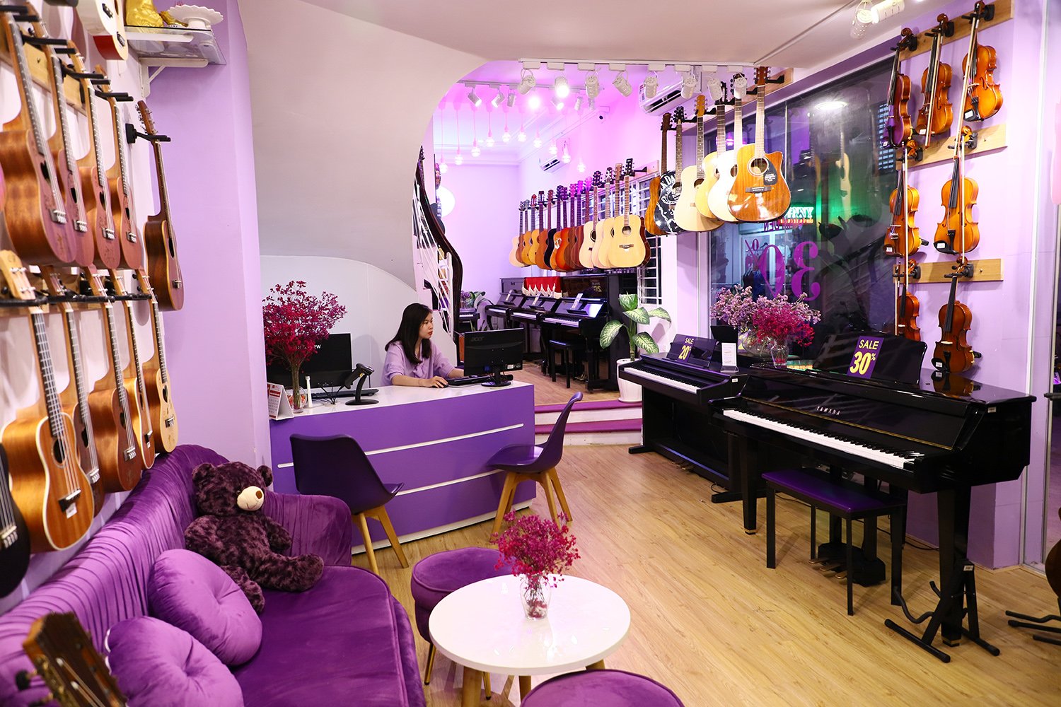 Cửa hàng cho thuê đàn guitar theo ngày, theo tháng quận Bình Tân