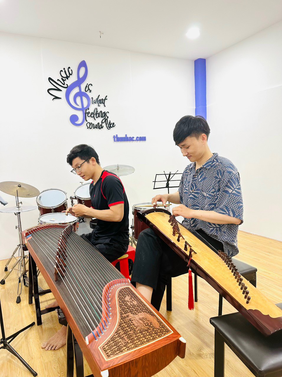 Học đàn guzheng tại Hòa Bình có khó không?