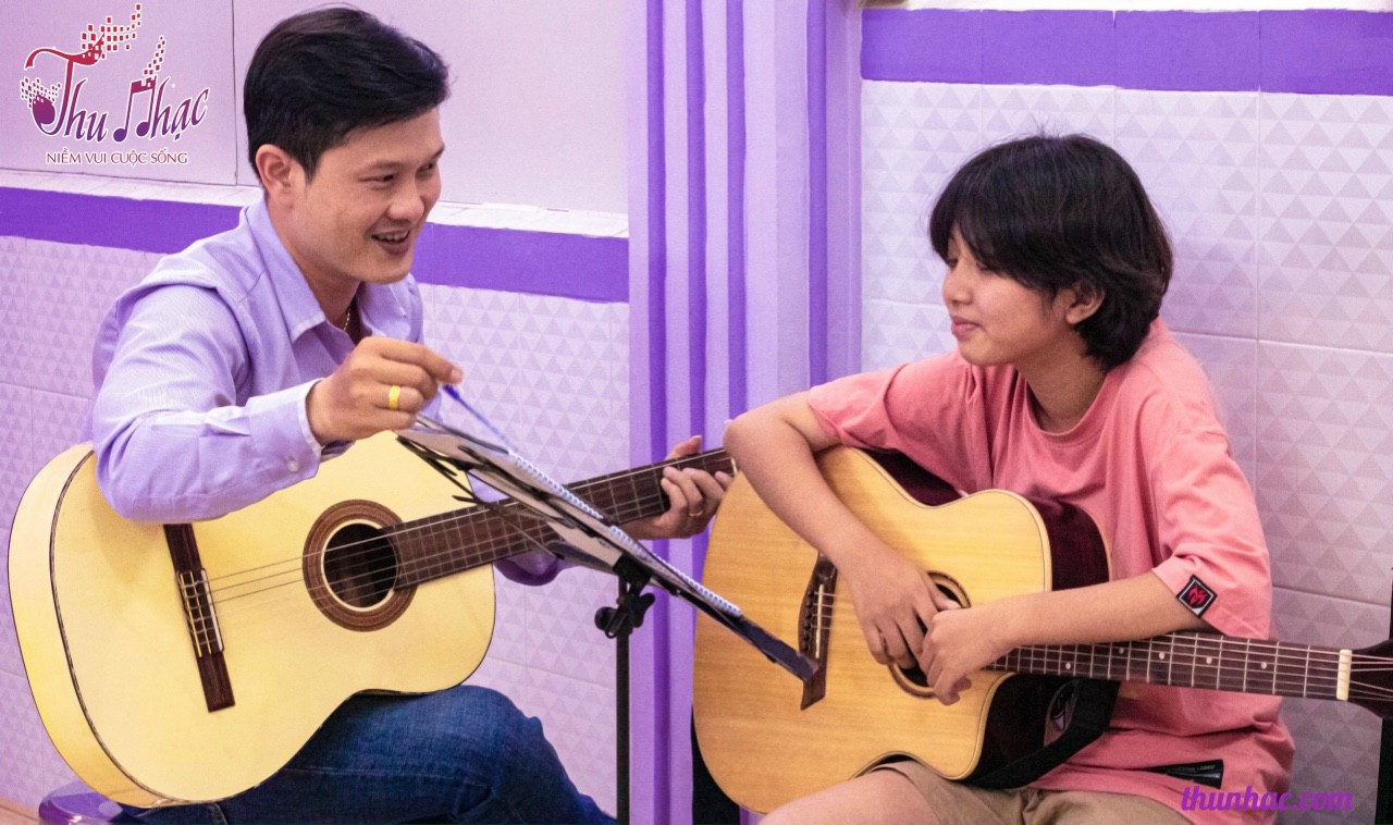 Học đàn guitar kèm tại gia