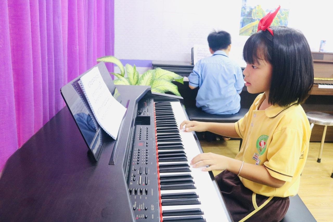 Địa điểm học piano chất lượng tphcm
