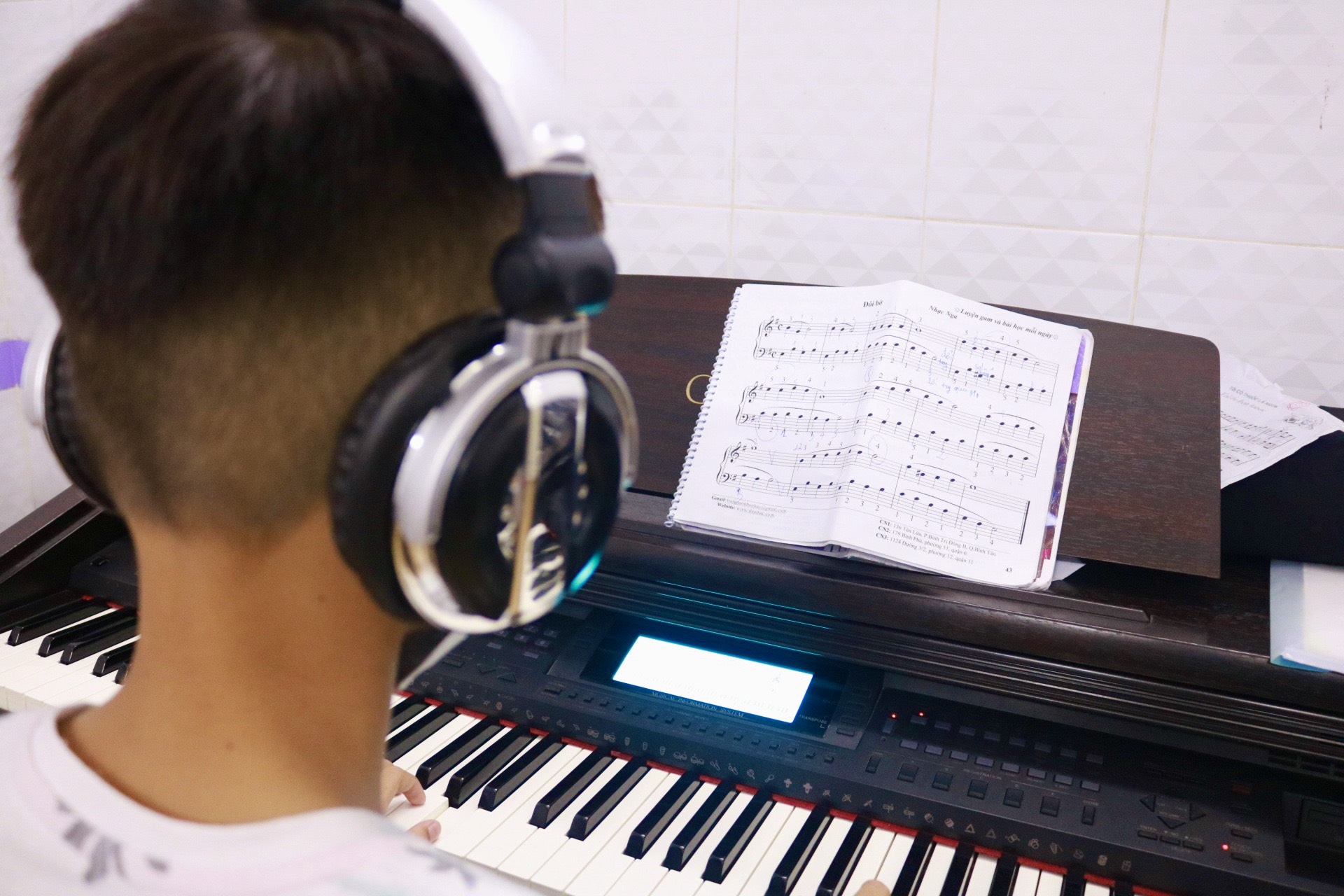 Học đệm hát đàn Piano cho bé uy tín Tphcm