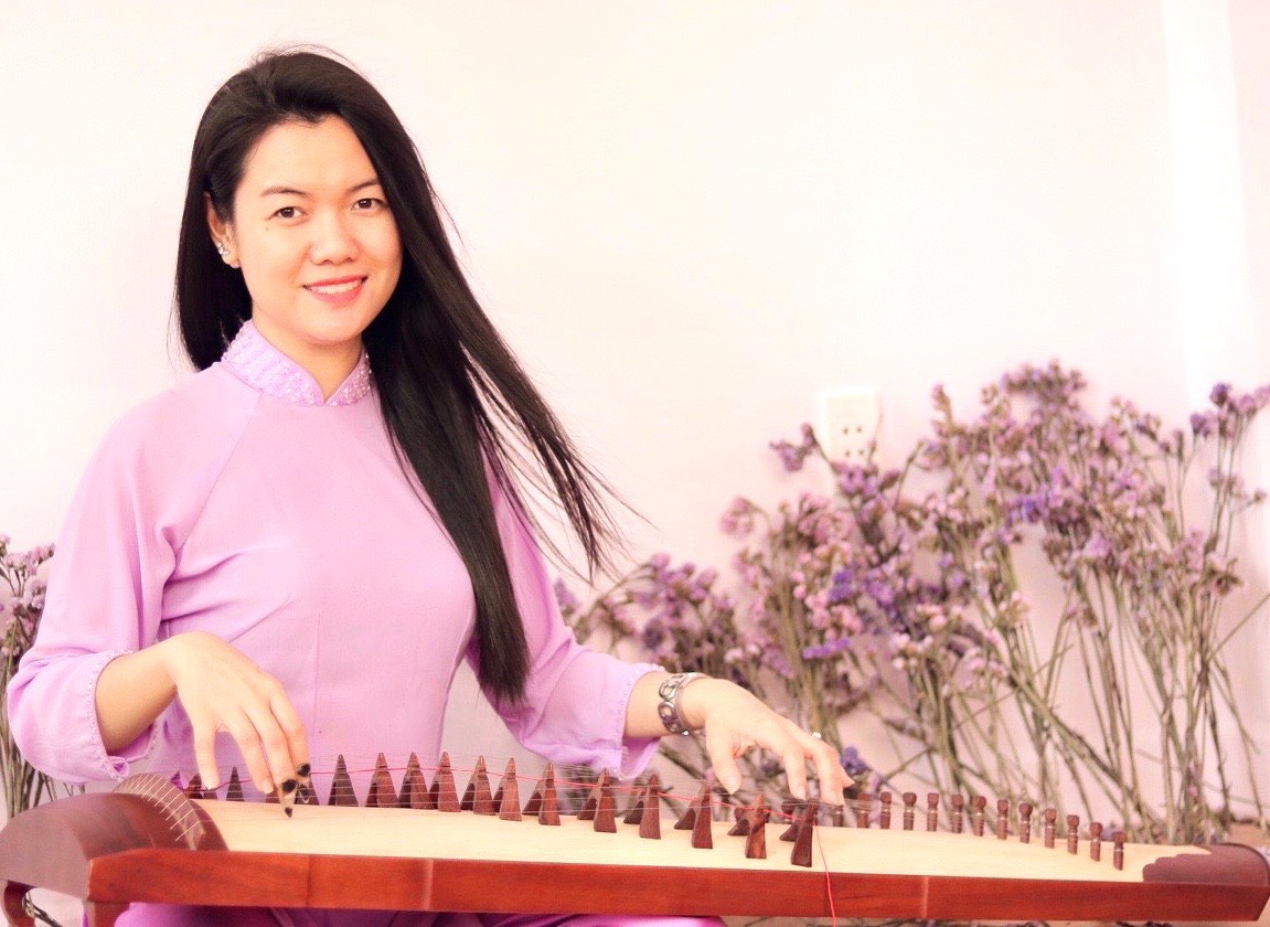 mẫu đàn tranh chất lượng chính hãng.
