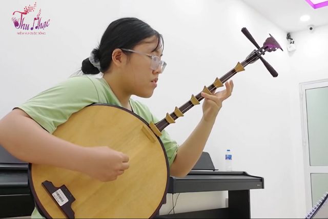 Khóa học đàn nguyệt 1 kèm 1 tại gia