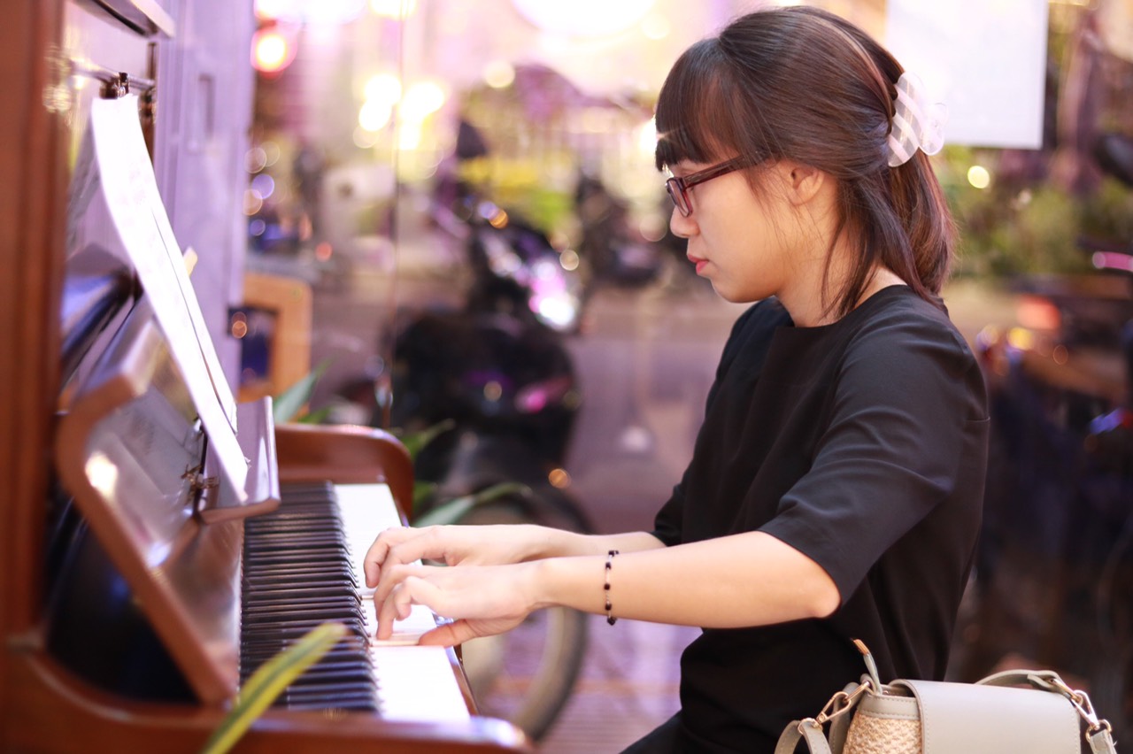 Vậy học đàn Piano tại nhà cần những gì?