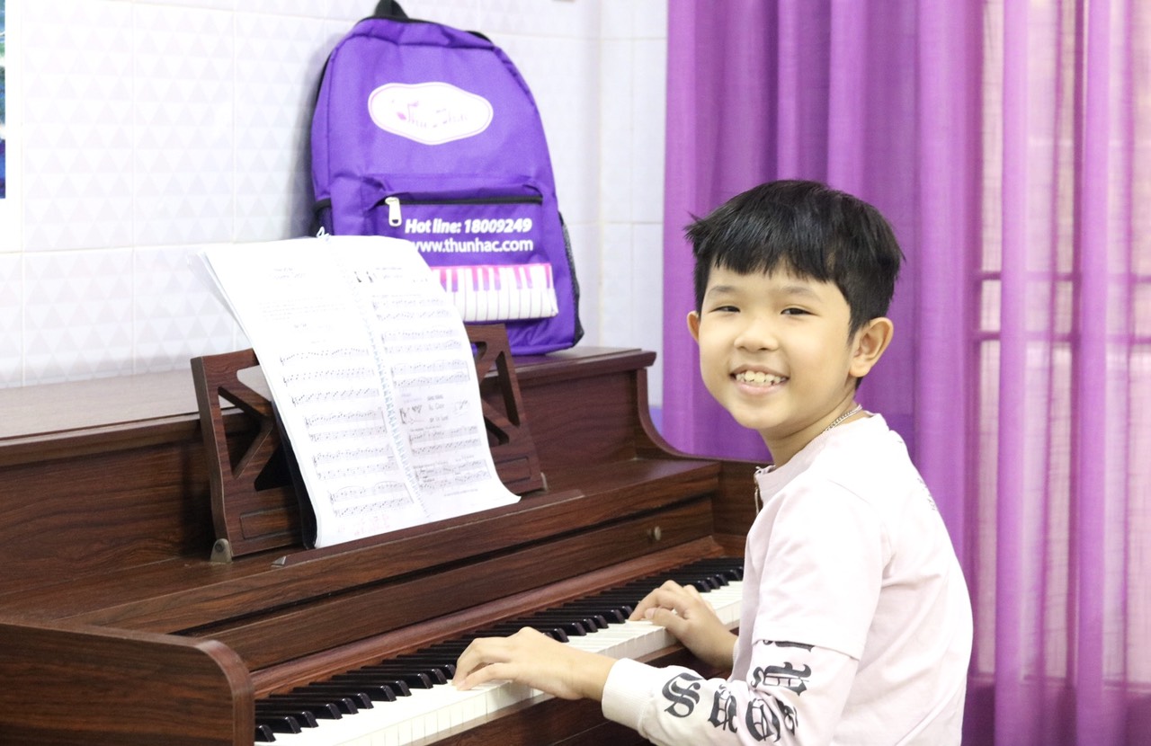 (Lớp vip 1:1 học đàn Piano tại Thu Nhạc TP.HCM)