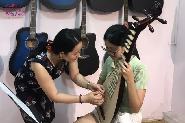 Chọn mua đàn tỳ bà cho người mới bắt đầu