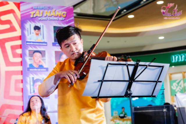 Giáo viên dạy đàn violin uy tín