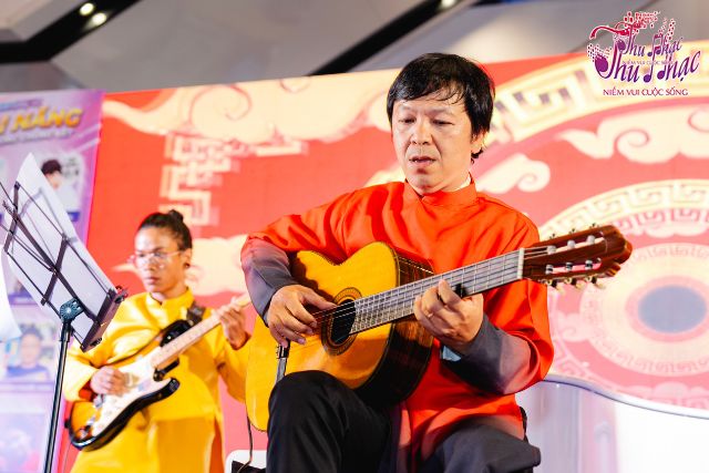 Khóa học đàn guitar classic cho người lớn tại quận 6