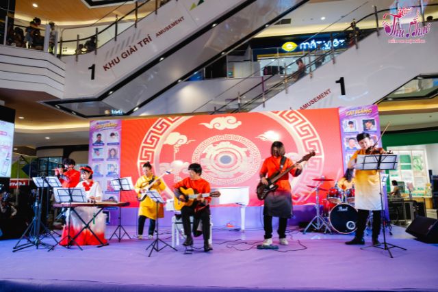 Khóa học trống Cajon quận Bình Tân của Thu Nhạc