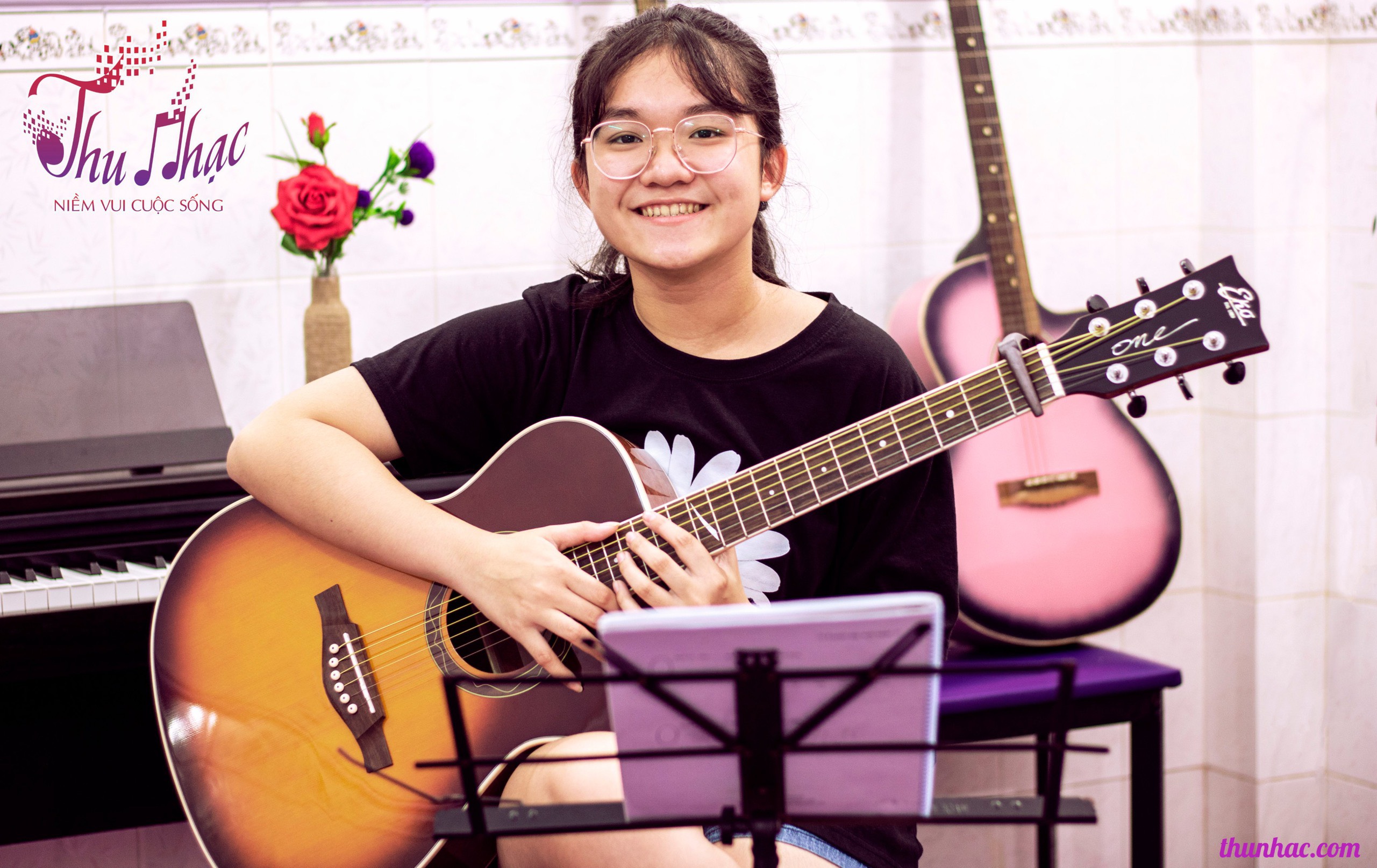 Học guitar online khó hay dễ?