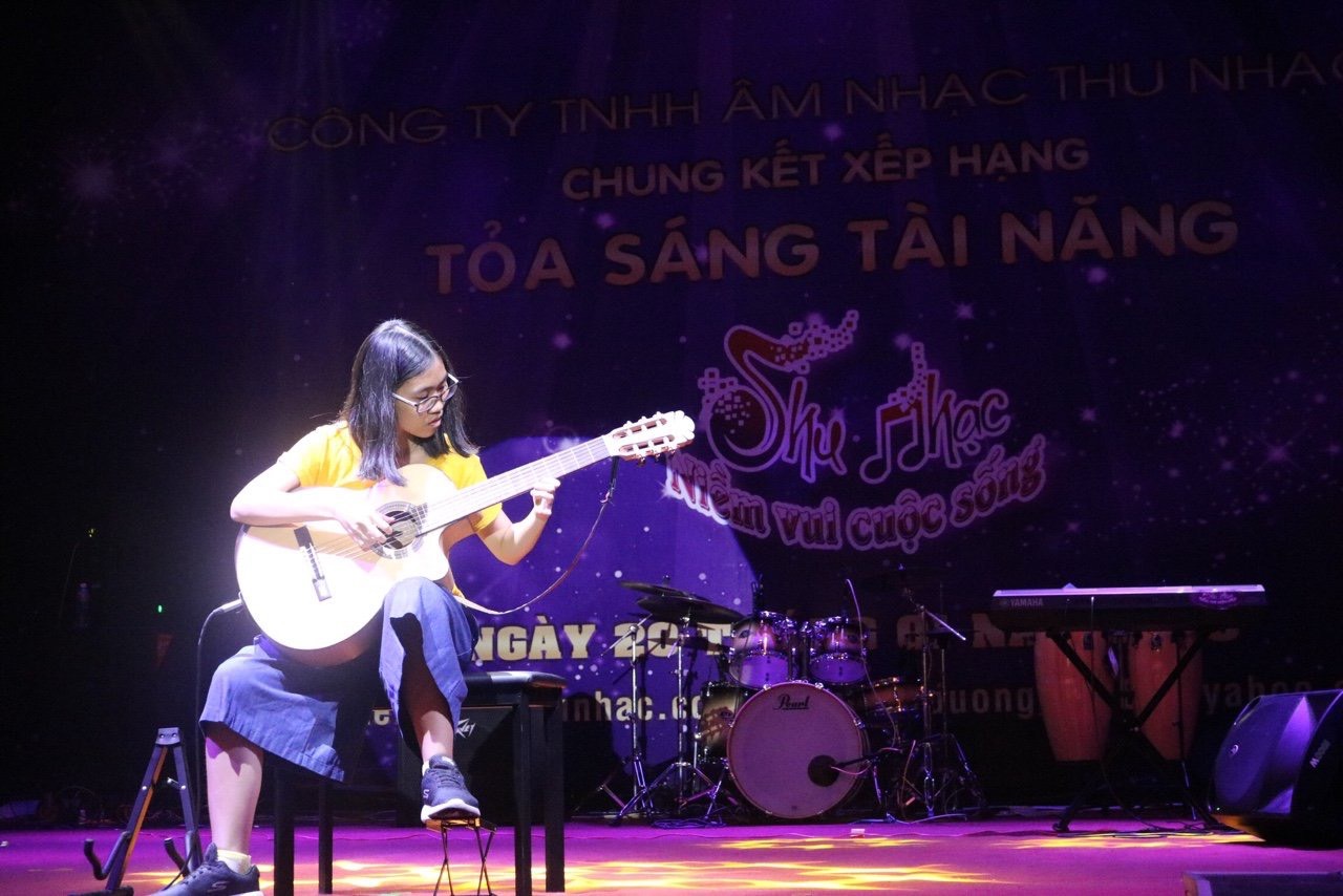 Cuộc thi âm nhạc cuối khóa tại Thu Nhạc