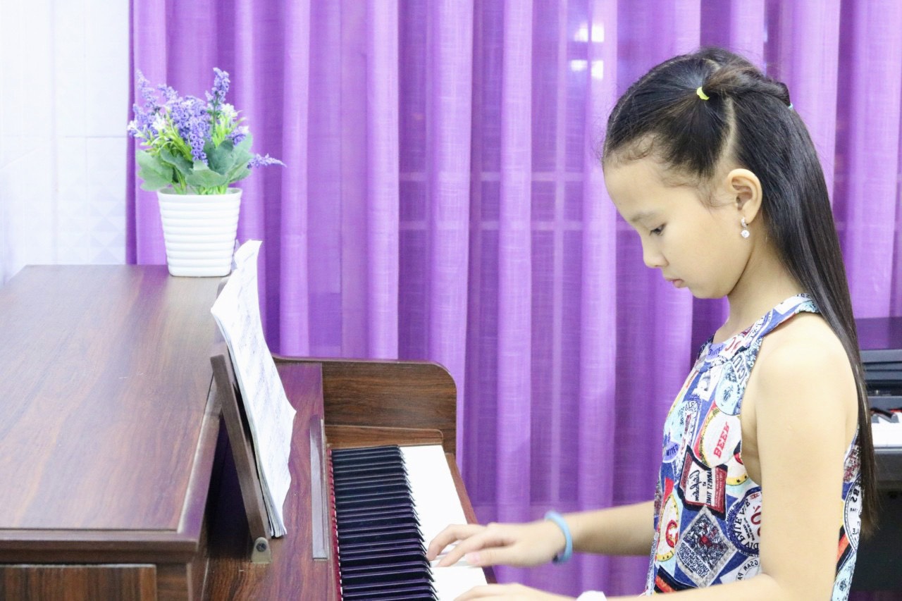 (Lớp piano cơ bản cho bé tại Thu Nhạc TP.HCM)