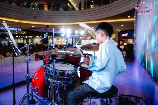 Học trống Jazz lớp VIP chất lượng