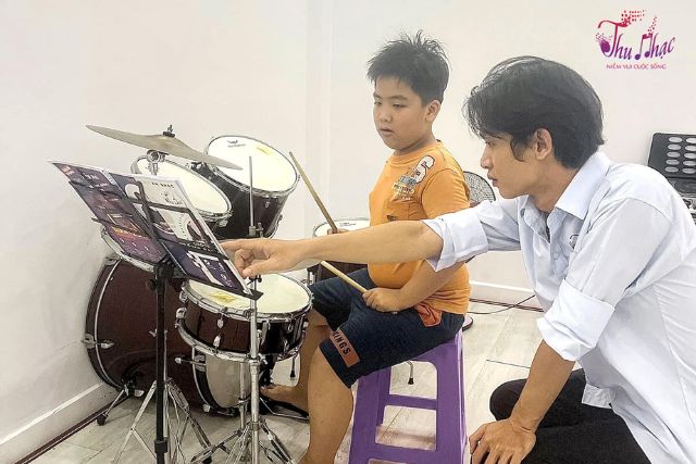 Giáo viên dạy trống Jazz